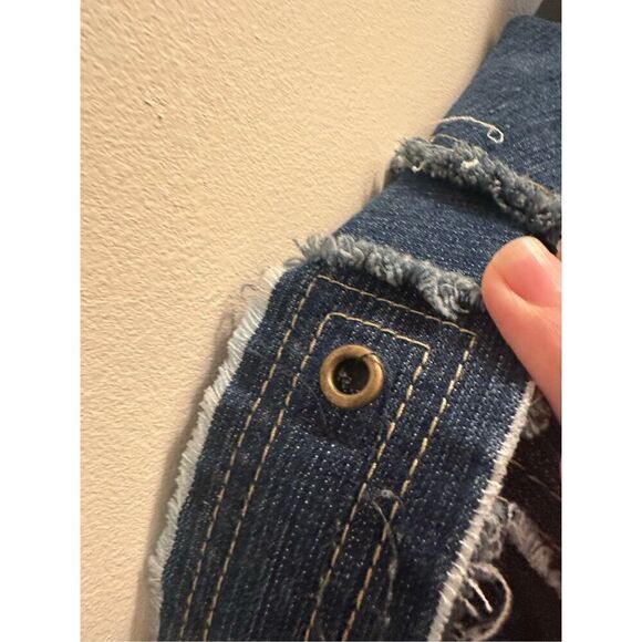 Finejeans Women's Dark Denim Blue Stretch Distressed Denim Jacket Size 30 - Picture 6 of 11